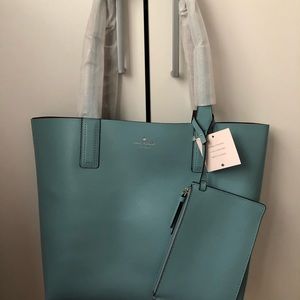 kate spade Bags - Kate Spade Reversible Tote Bag kate spade Bags - Kate Spade Reversible Tote Bag